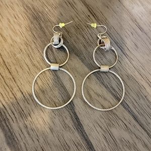 NWOT Plunder Earrings